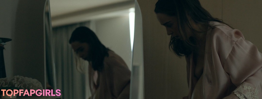 Naakte gelekte OnlyFans-foto van Emilia Clarke #1088