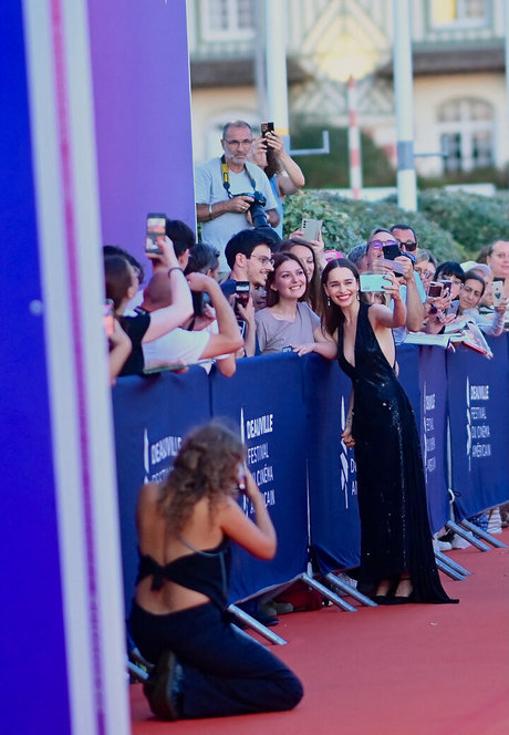 Naakte gelekte OnlyFans-foto van Emilia Clarke