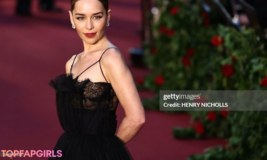 Naakte gelekte OnlyFans-foto van Emilia Clarke #1212