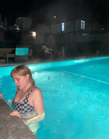 Naakte gelekte OnlyFans-foto van Yustef
