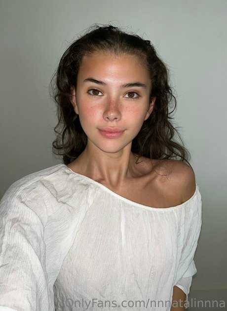 Naakte gelekte OnlyFans-foto van Stepdaughter18