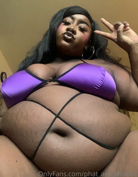 Phat_ass_phoebe
