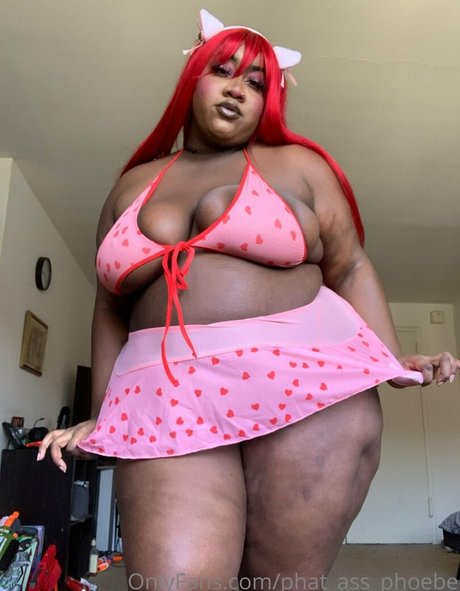 Phat_ass_phoebe