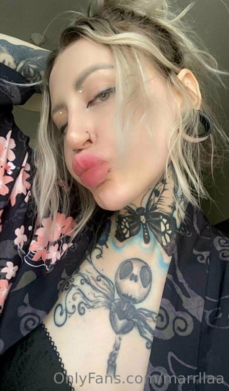 Naakte gelekte OnlyFans-foto van Marrllaa
