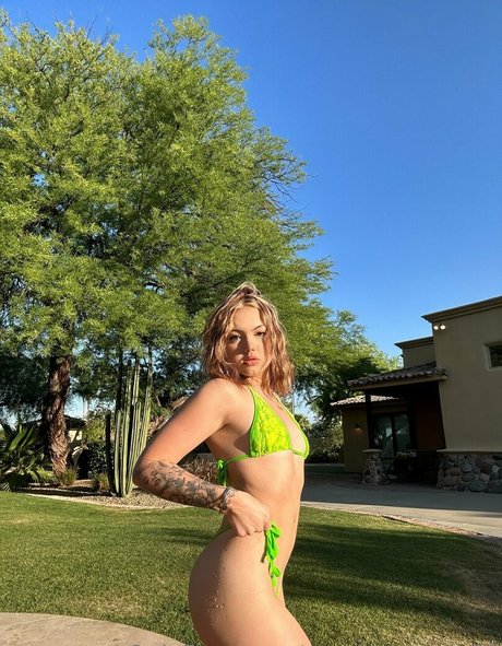 Naakte gelekte OnlyFans-foto van Badgirlbrittneyyy