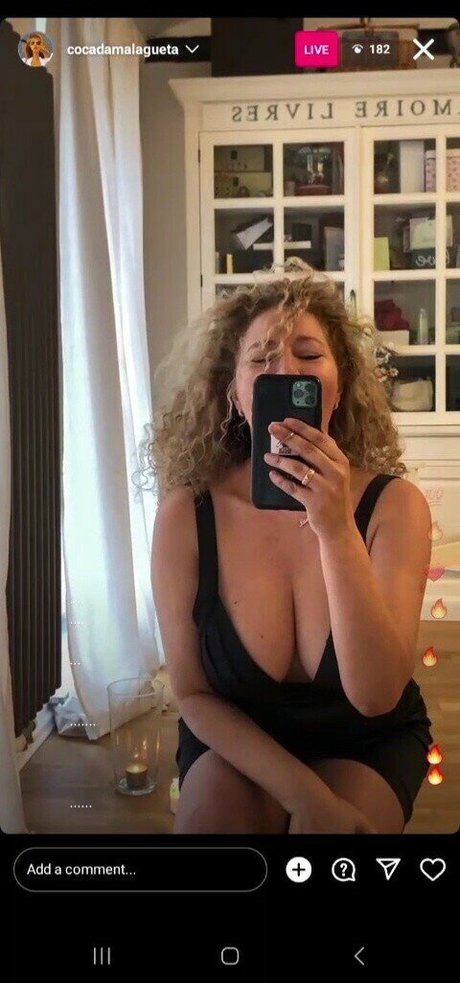 Naakte gelekte OnlyFans-foto van Cocada Malagueta