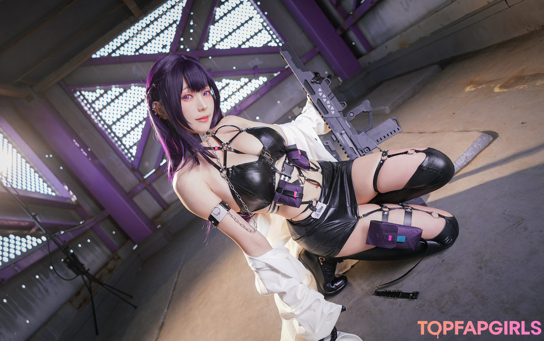 Naakte gelekte OnlyFans-foto van Eeelyeee #1017