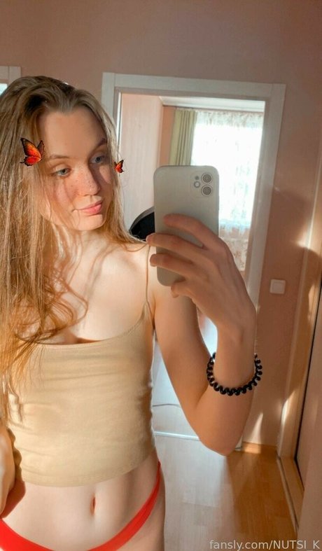 Naakte gelekte OnlyFans-foto van Nutsi