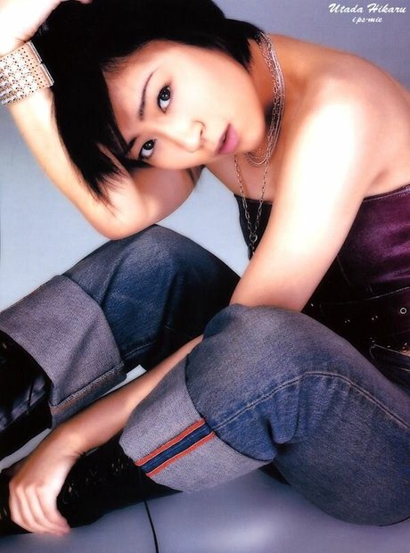 Naakte gelekte OnlyFans-foto van Utada Hikaru