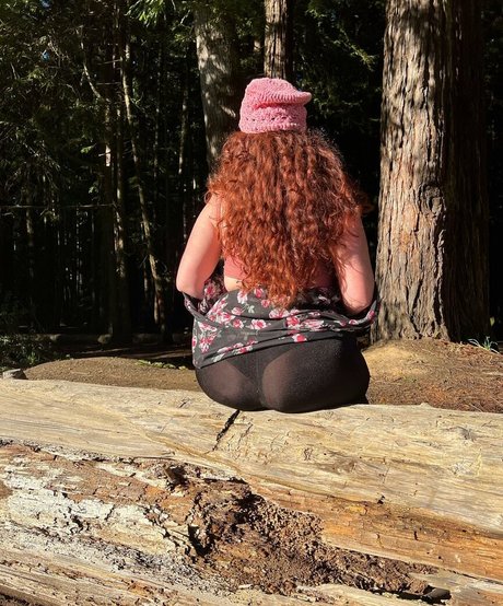 Naakte gelekte OnlyFans-foto van Allnaturalaurora