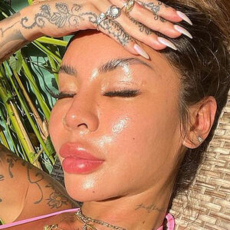Naakte gelekte OnlyFans-foto van Kimmyxxzzz