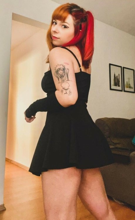 Naakte gelekte OnlyFans-foto van Ammyzitta