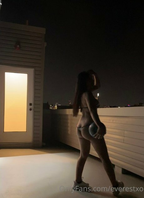Naakte gelekte OnlyFans-foto van Everestxo