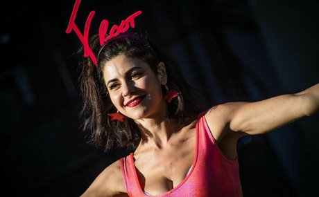 Naakte gelekte OnlyFans-foto van Marina Diamandis