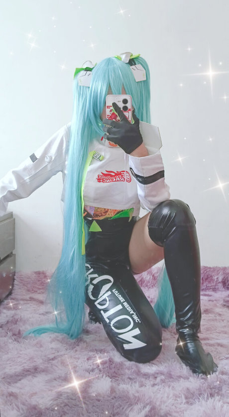 Naakte gelekte OnlyFans-foto van Yuusachii