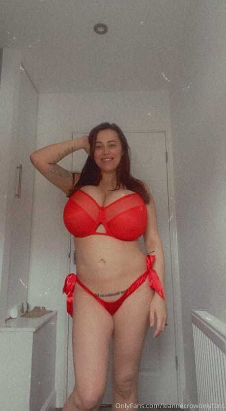 Naakte gelekte OnlyFans-foto van Leannecrowonlyfans