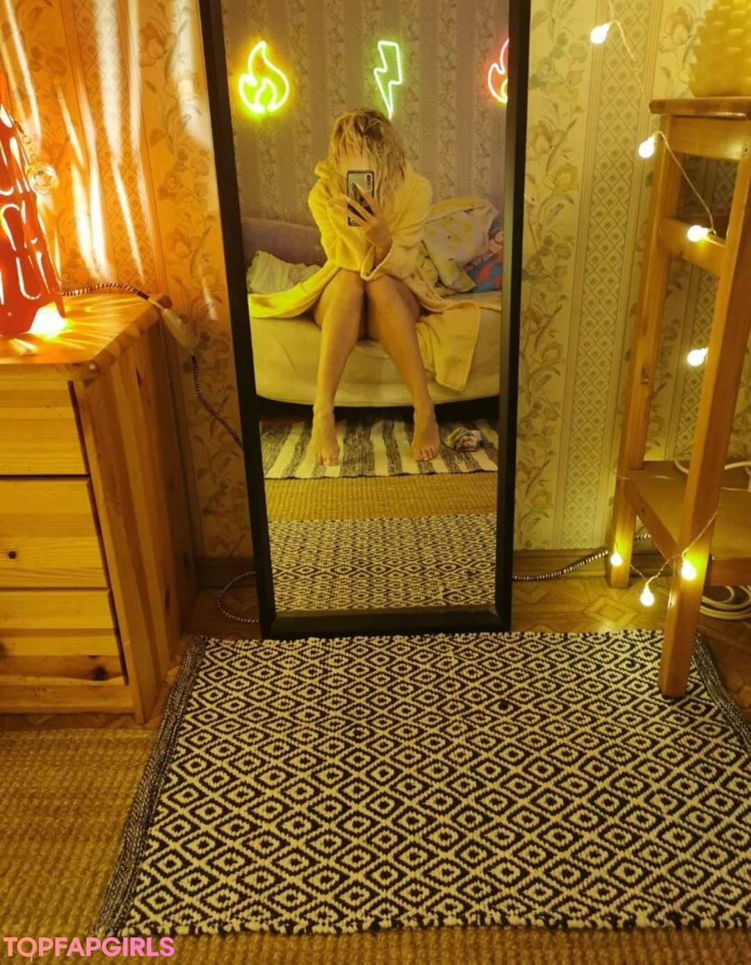 Naakte gelekte OnlyFans-foto van Funsnail #1028