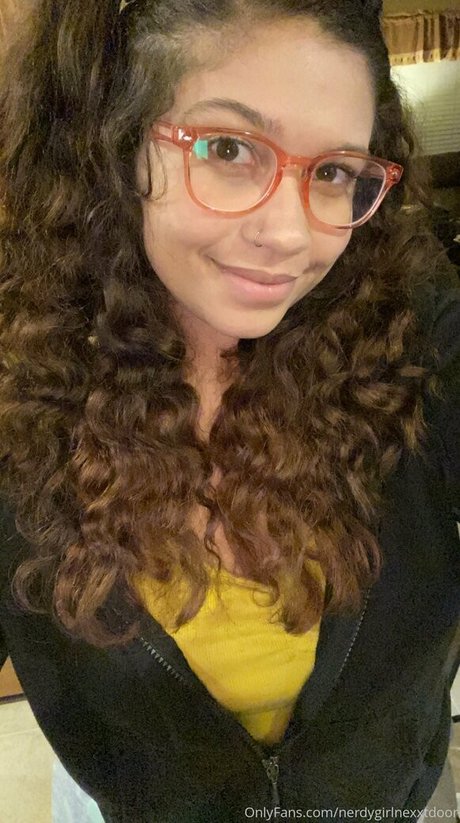 Naakte gelekte OnlyFans-foto van Itsaaliyahjadee