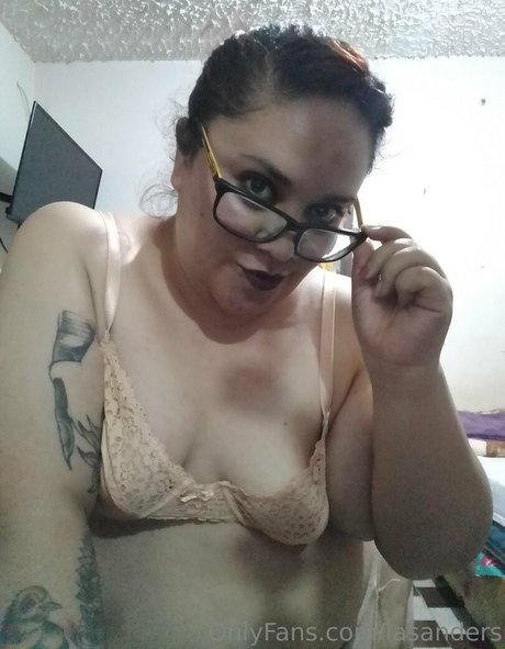 Naakte gelekte OnlyFans-foto van Anabattory