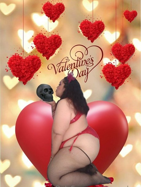 Naakte gelekte OnlyFans-foto van Anabattory