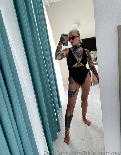 Naakte gelekte OnlyFans-foto van Bluemonday