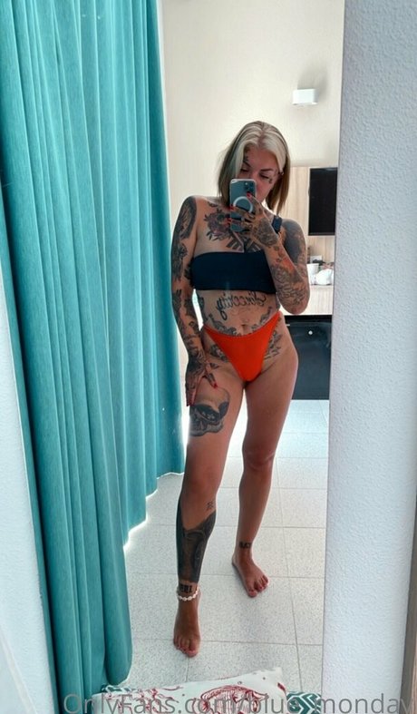 Naakte gelekte OnlyFans-foto van Bluemonday