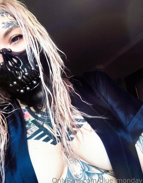 Naakte gelekte OnlyFans-foto van Bluemonday