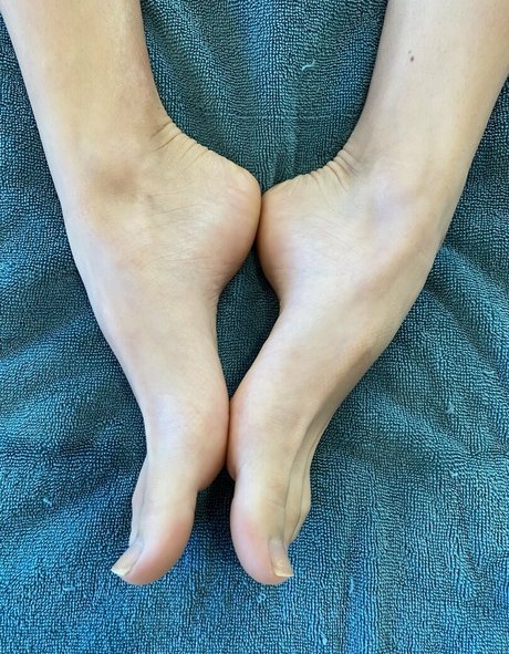 Naakte gelekte OnlyFans-foto van Myposedtoes