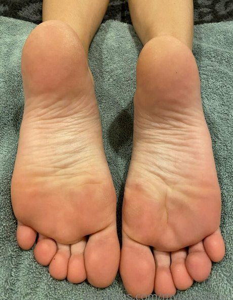 Naakte gelekte OnlyFans-foto van Myposedtoes
