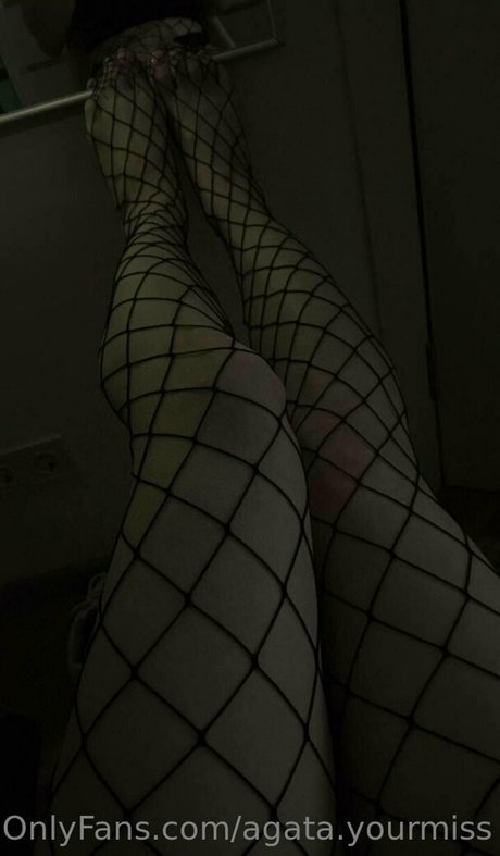 Naakte gelekte OnlyFans-foto van Agatayourmiss