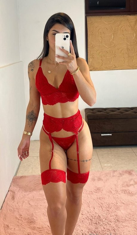 Naakte gelekte OnlyFans-foto van Jeangreybianca
