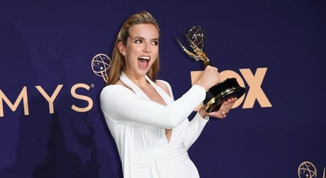 Naakte gelekte OnlyFans-foto van Jodie Comer