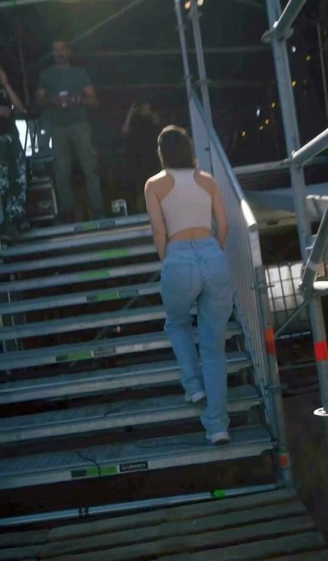 Naakte gelekte OnlyFans-foto van Lena Meyerlandrut