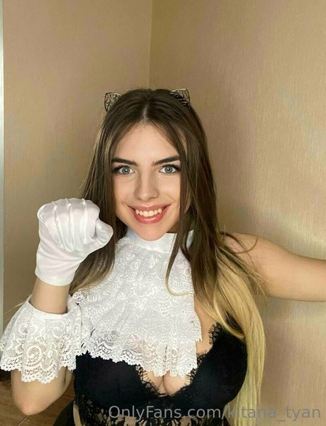 Naakte gelekte OnlyFans-foto van Lunaamoramor