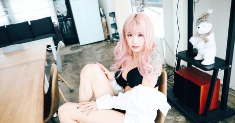 Naakte gelekte OnlyFans-foto van Girlcrushtr