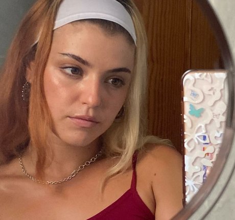 Naakte gelekte OnlyFans-foto van Alba Reche