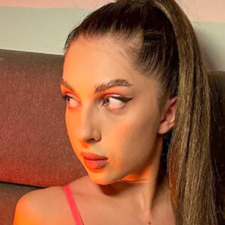 Naakte gelekte OnlyFans-foto van Shymskaya Elizaveta