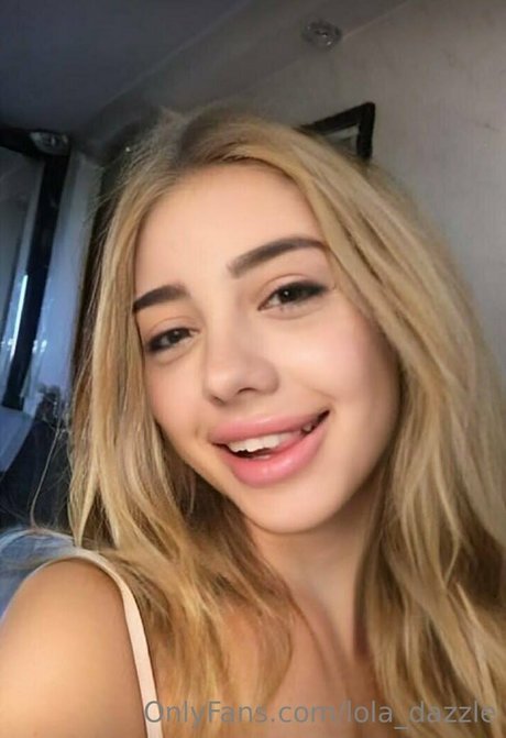 Naakte gelekte OnlyFans-foto van Loladazzle