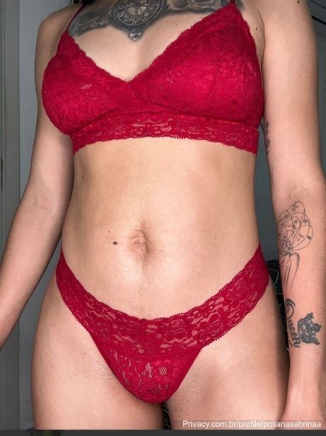Naakte gelekte OnlyFans-foto van Polianasabrinaa