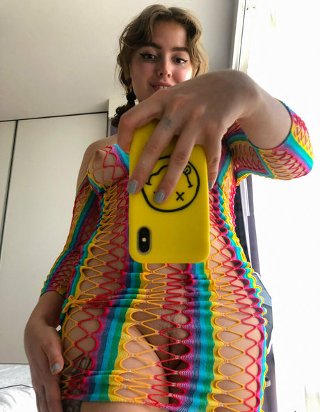 Naakte gelekte OnlyFans-foto van Ivabrg