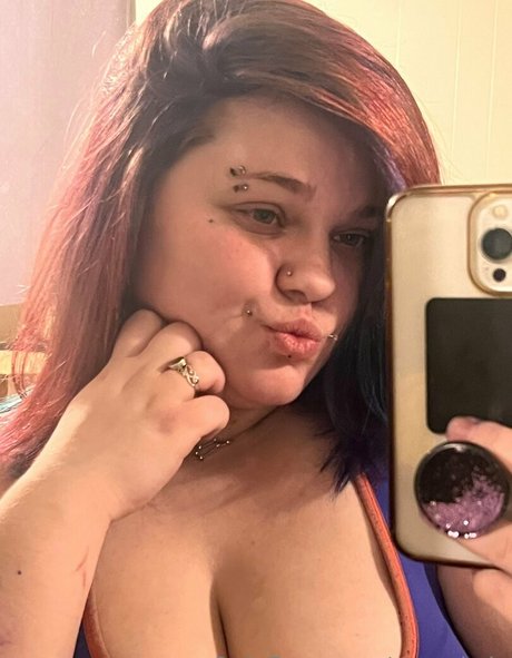 Naakte gelekte OnlyFans-foto van Onlyskyyla