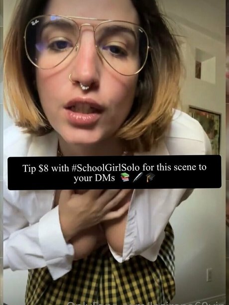 Naakte gelekte OnlyFans-foto van Lasirena69vip