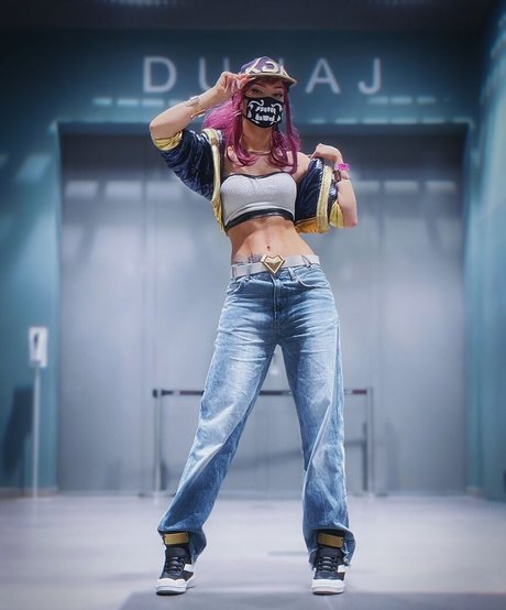Naakte gelekte OnlyFans-foto van Andrasta