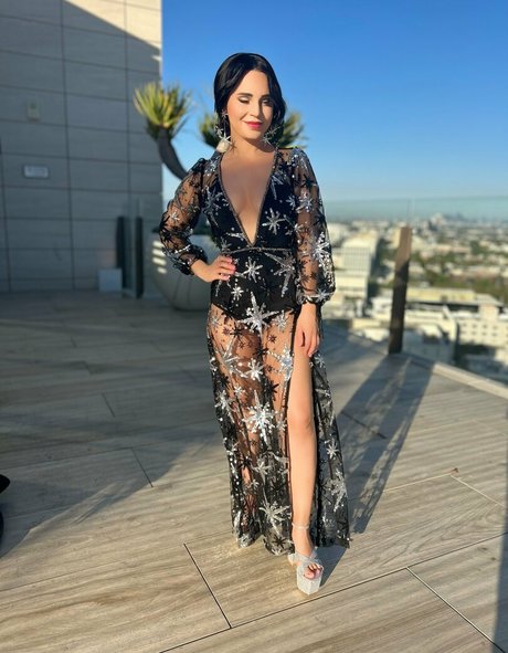 Naakte gelekte OnlyFans-foto van Rosanna Pansino