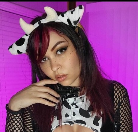 Naakte gelekte OnlyFans-foto van Pinksaltmoon