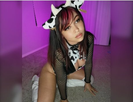 Naakte gelekte OnlyFans-foto van Pinksaltmoon
