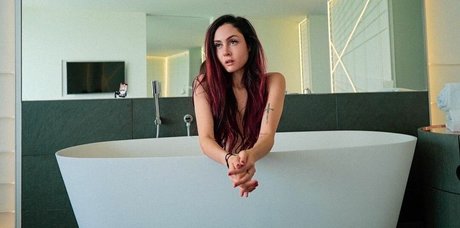 Naakte gelekte OnlyFans-foto van Maren Altman