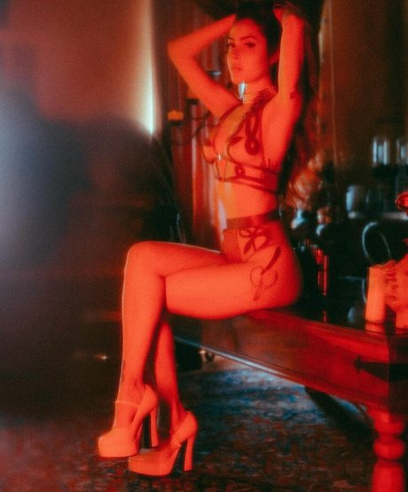 Naakte gelekte OnlyFans-foto van Maren Altman