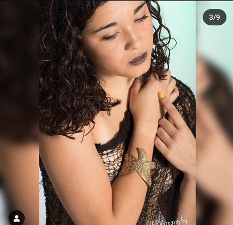 Naakte gelekte OnlyFans-foto van Meghan Lane
