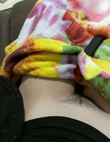Naakte gelekte OnlyFans-foto van Beatriz Salvatore